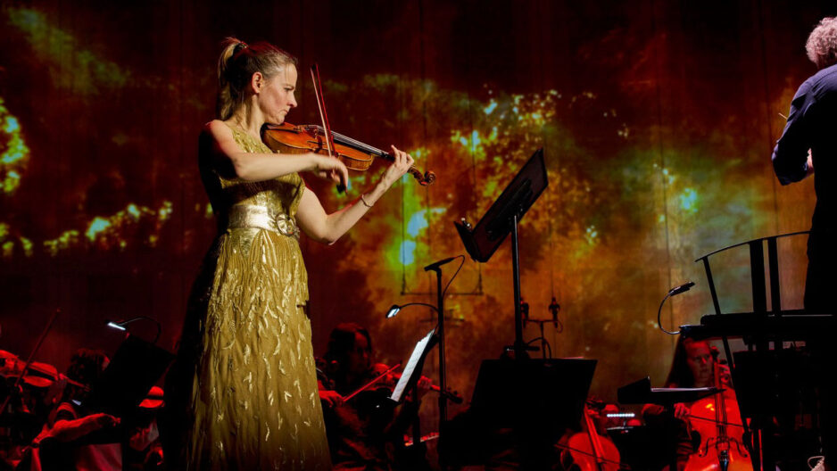 Premiere of newest composition: on the brink